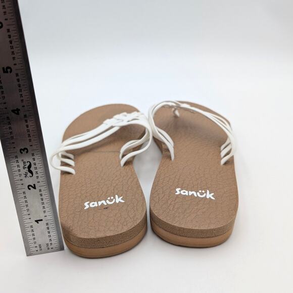 Sanuk Yoga Sandy Flip Flop Sandal Crisscross Strap Tan/White Women's Size US7 - Picture 5 of 11
